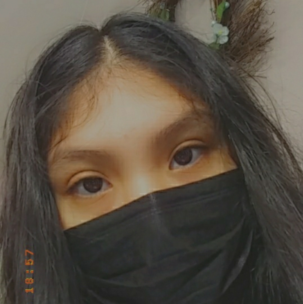 Meet your Posher, Adelina